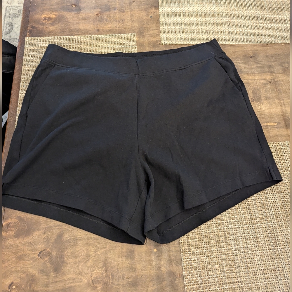 Old Navy Black Casual Shorts size XXL